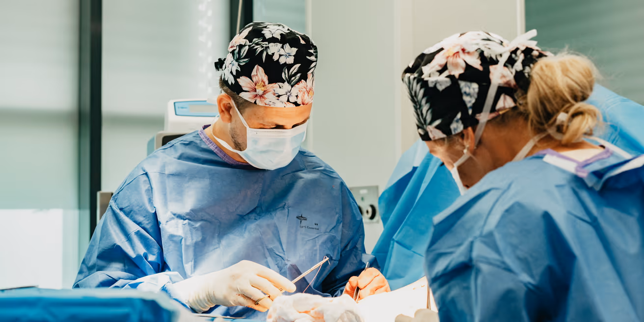 Abdominoplastika v Premier Clinic